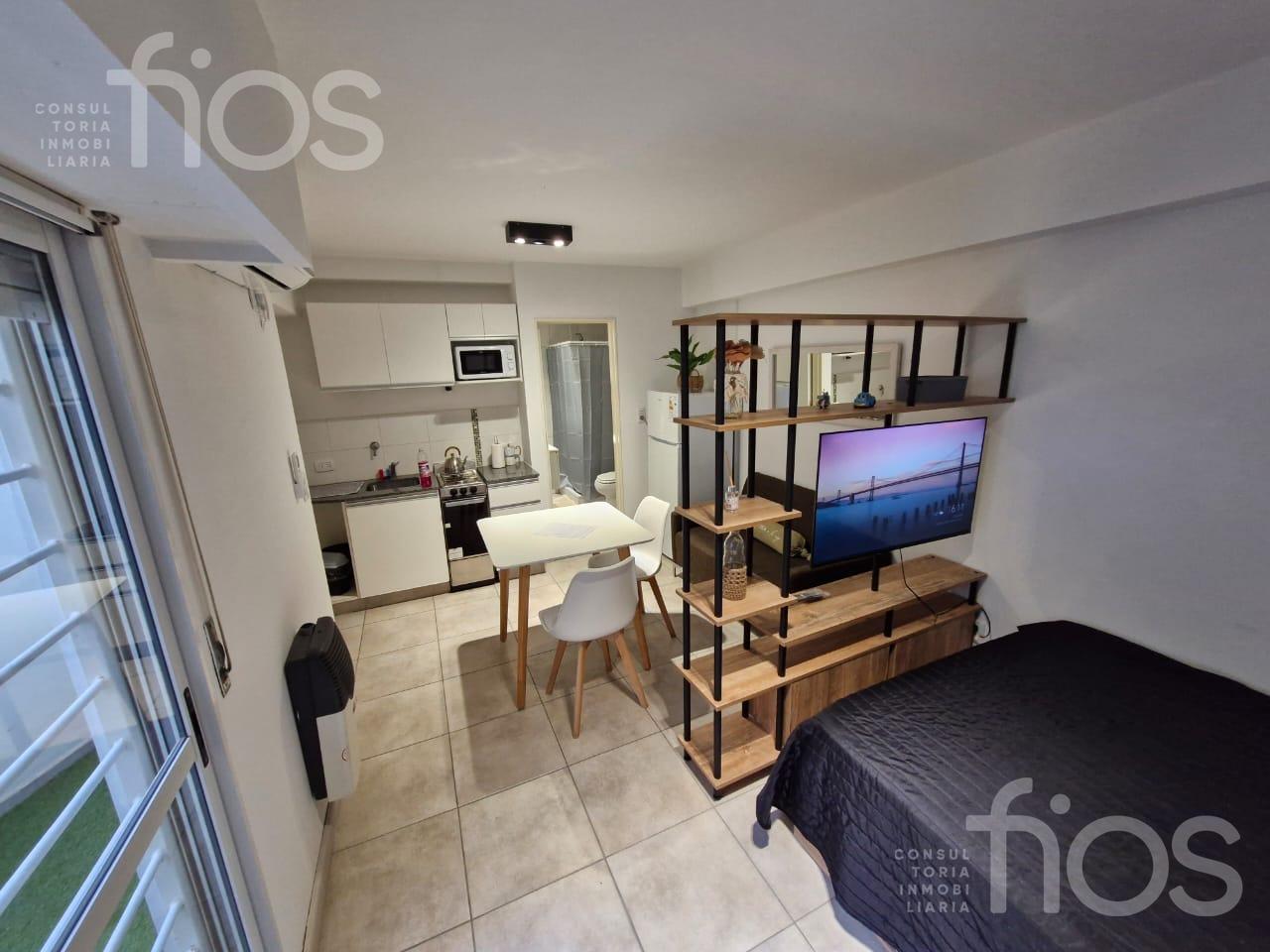 Foto de VENTA, LOFT CON PATIO EXCLUSIVO, TOTALMENTE EQUIPADO, ZONA CENTRO, imagen 2
