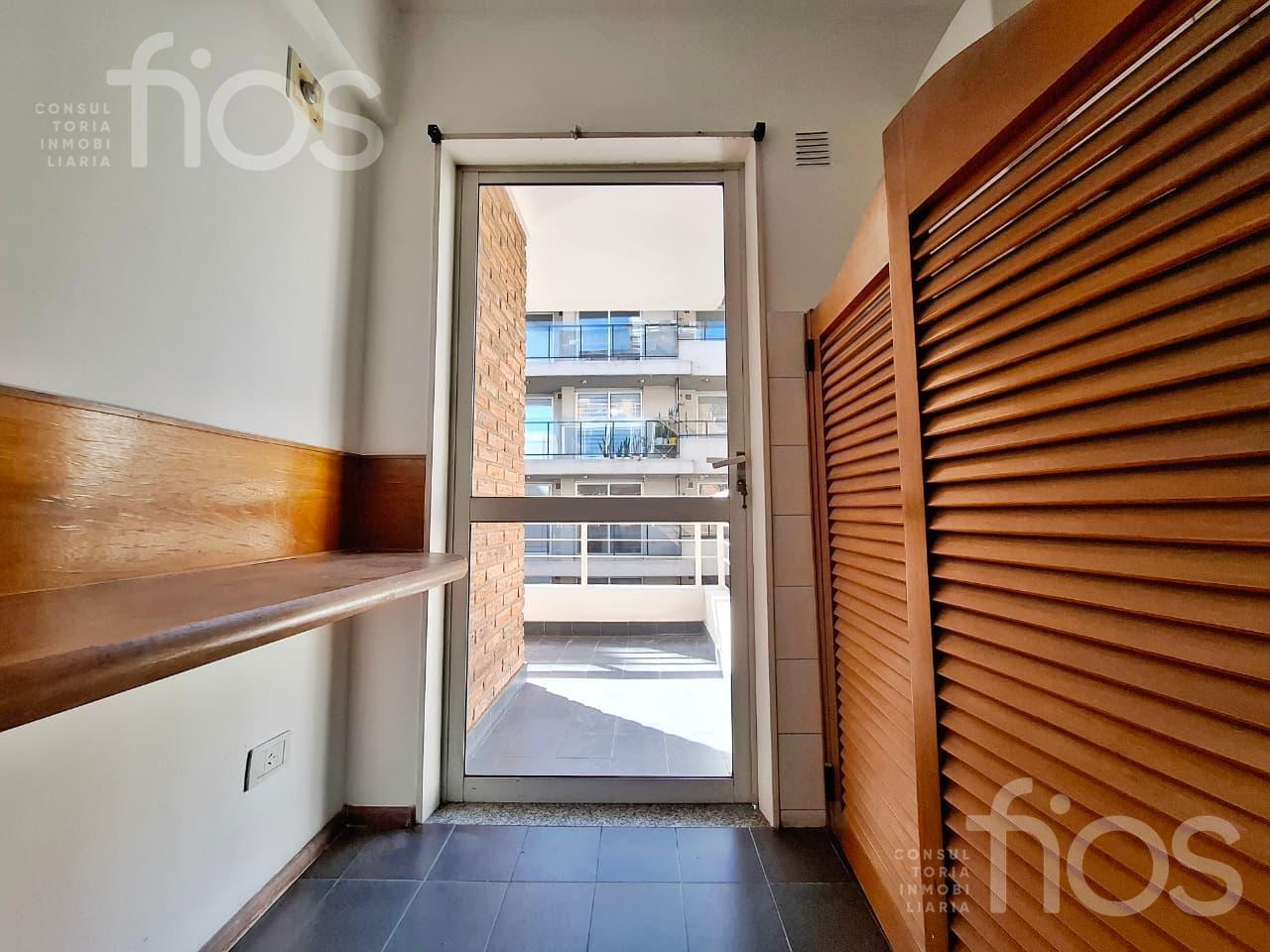 Foto de VENTA DEPARTAMENTO SEMIPISO 2 DORMITORIOS BALCON EN BARRIO MARTIN, imagen 5