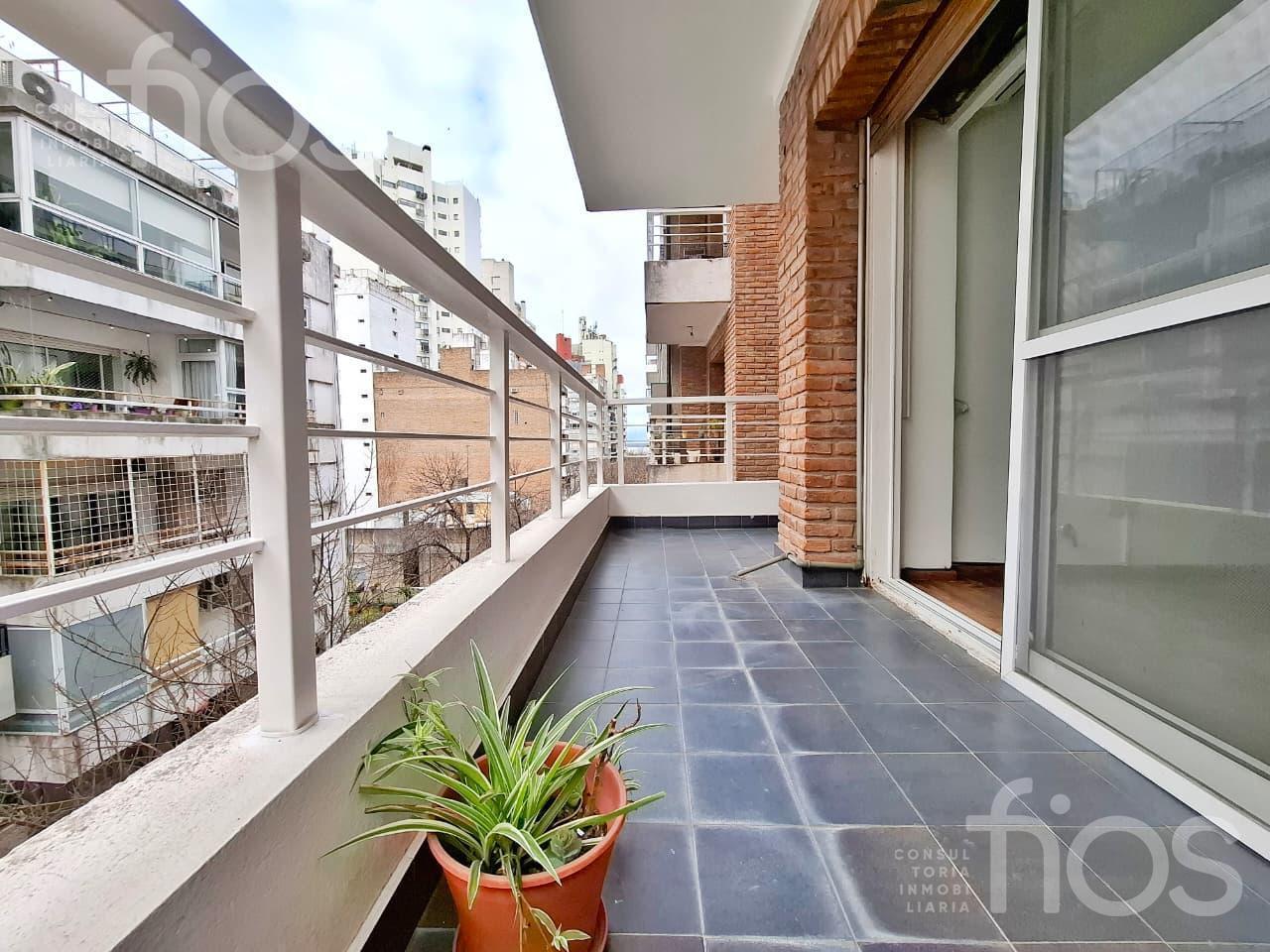 Foto de VENTA DEPARTAMENTO SEMIPISO 2 DORMITORIOS BALCON EN BARRIO MARTIN, imagen 4