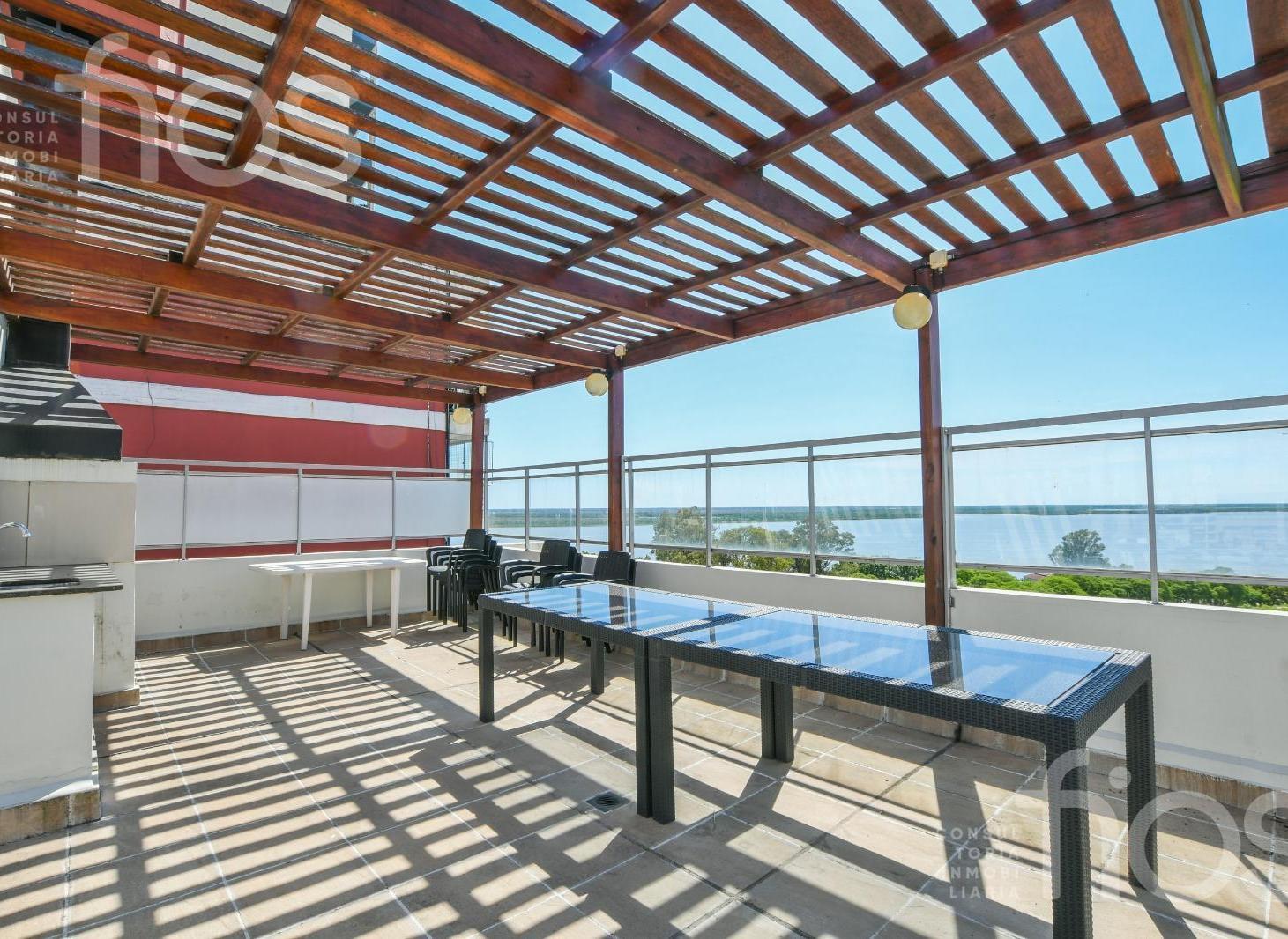 Foto de VENTA DEPARTAMENTO EN PISO EXCLUSIVO DE TRES DORMITORIOS CON BALCON Y, imagen 4