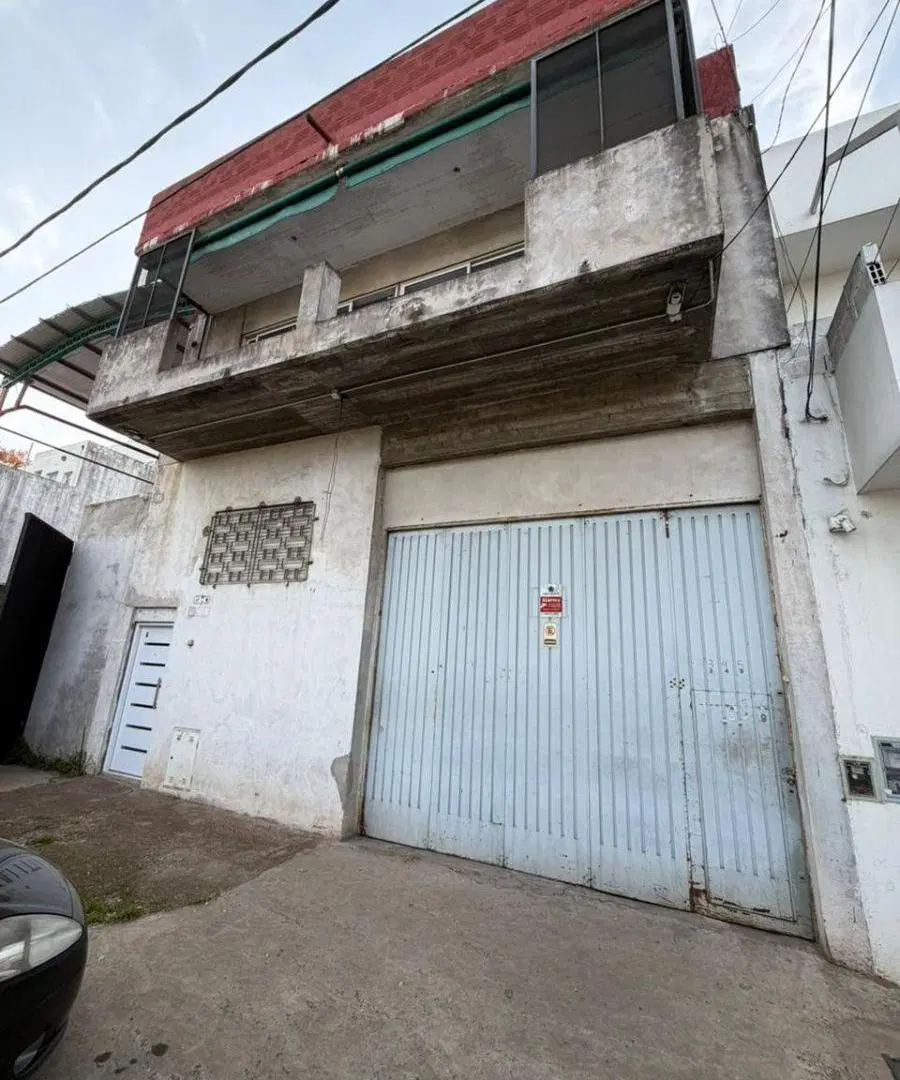 Bodega-Galpón de 352 m² en venta en Villa Lynch 2