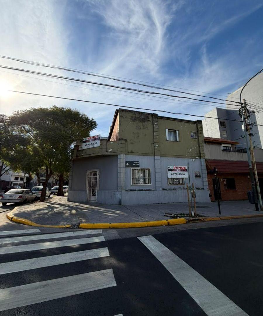 Foto de VENTA CASA 6 AMB EN VILLA DEL PARQUE, imagen 1