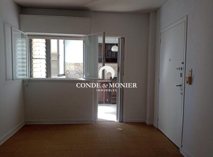 Venta, 3 ambientes al frente con balcon. Parque Chacabuco. 1