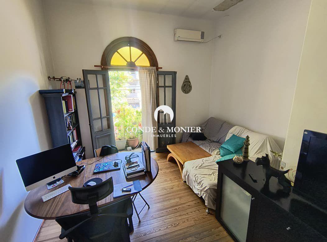 Casa 4 Ambientes en dos plantas con cochera, terraza y local con vivienda