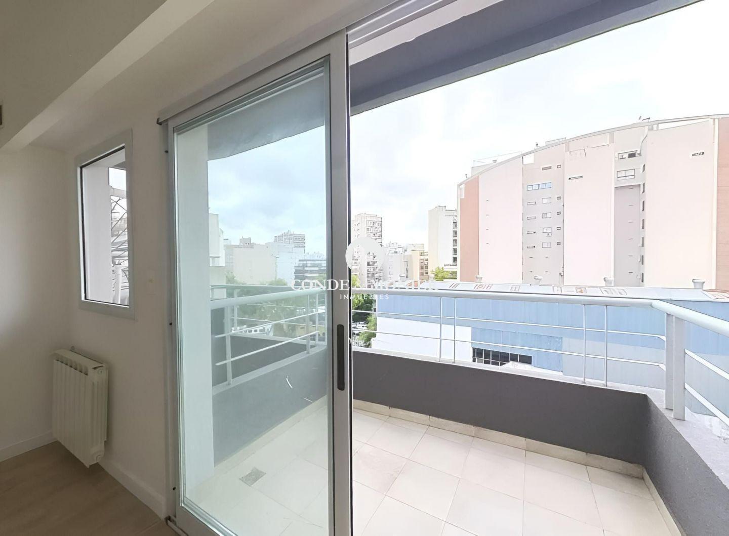 Foto de 2 AMBIENTES con cochera en Caballito, a metros de Pque Centenario, imagen 2