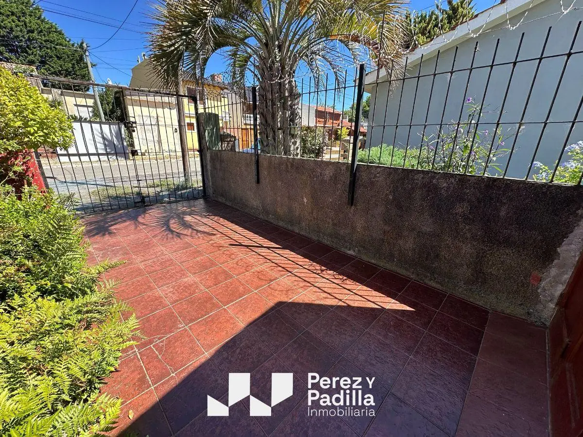 PH 3 ambientes + monoambiente + patio propio y cochera - a dos cuadras del mar 4