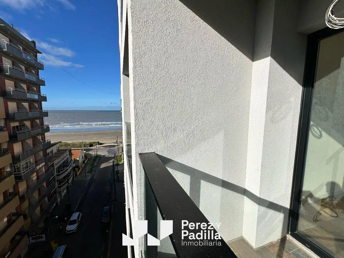 3 ambientes a estrenar de primera calidad - céntrico a una cuadra del mar 5