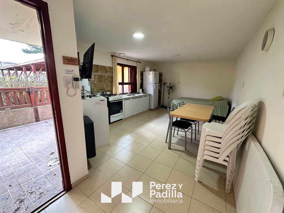 Foto de 3 casas amobladas sobre terreno de 425 m2 - venta en block, imagen 3