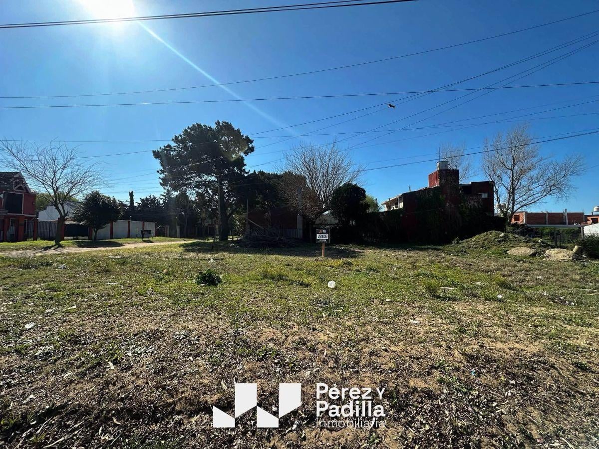 Foto de Terreno en Costa Azul a 5 cuadras del mar - oportunidad constructor, imagen 2