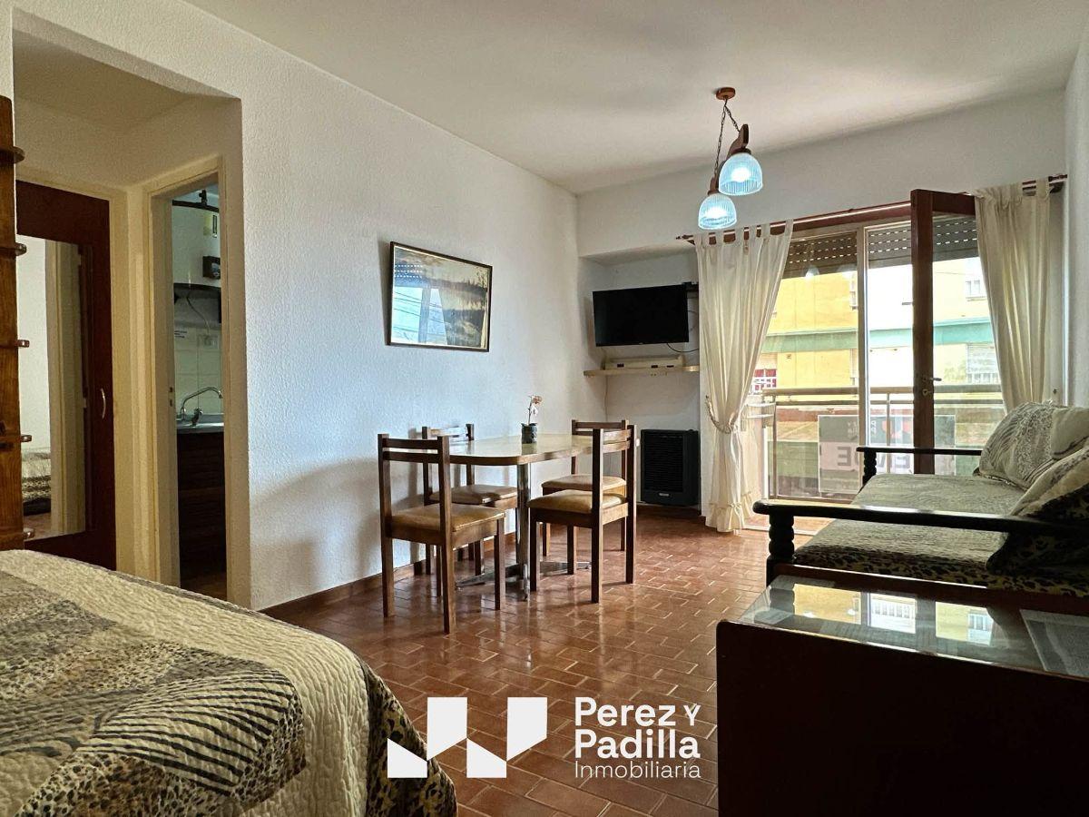 Foto de Impecable monoambiente amoblado c/ balcon vista al mar en pleno centro, imagen 1