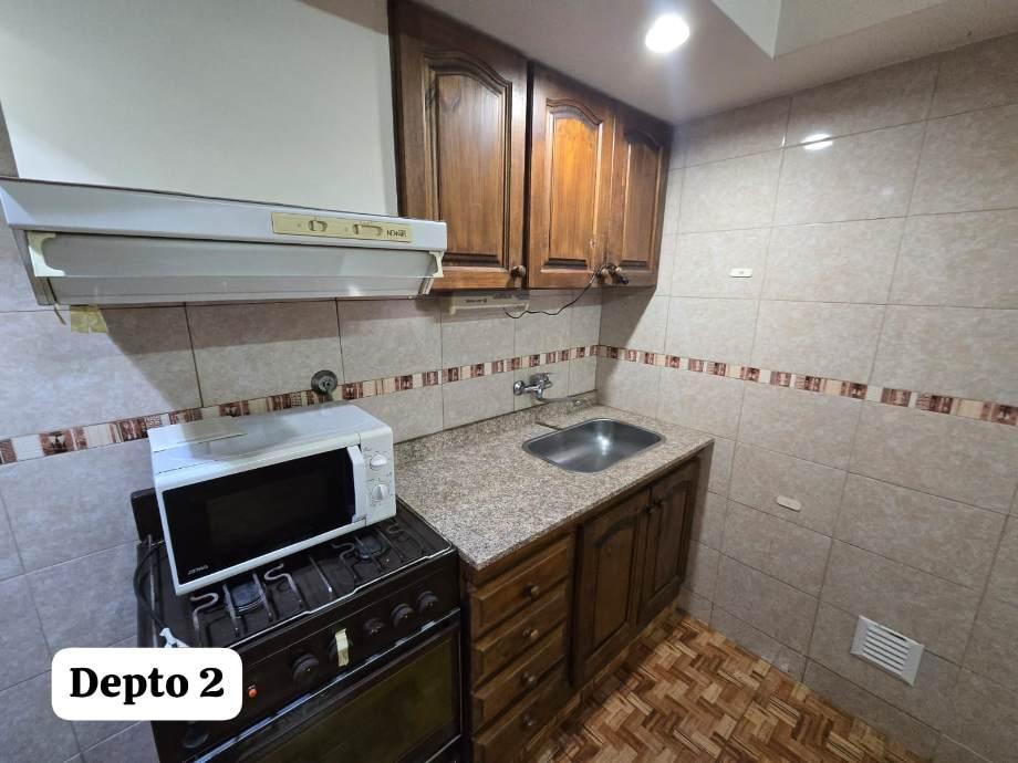 Venta en Block de Complejo con 4 Departamentos 5
