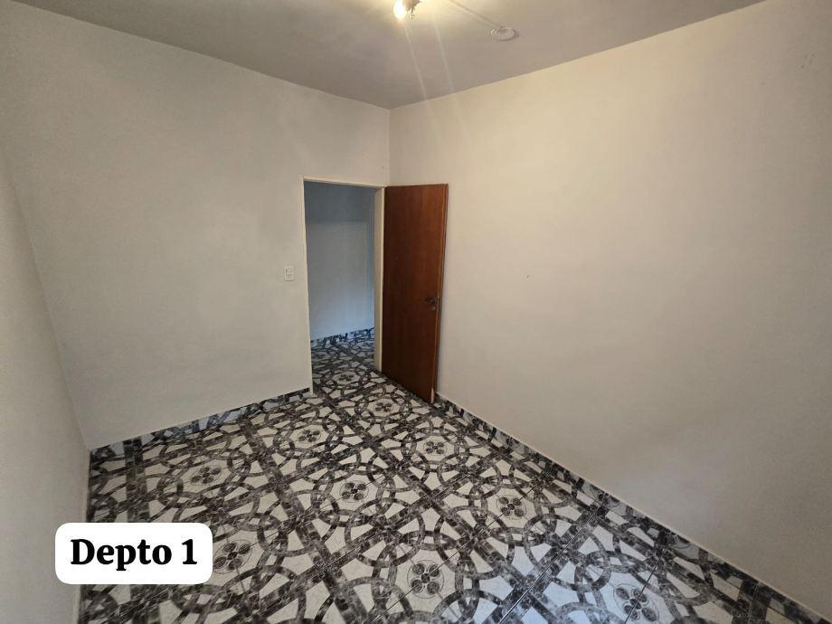 Venta en Block de Complejo con 4 Departamentos 1