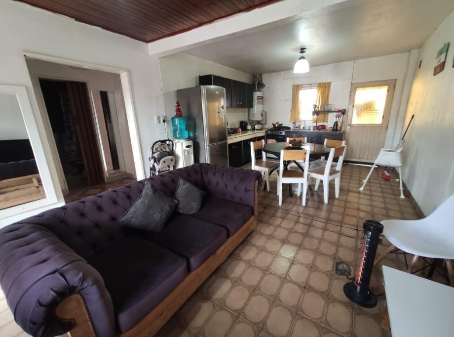 CASA C/ DEP. EN VENTA EN MORON NORTE. APTA CREDITO