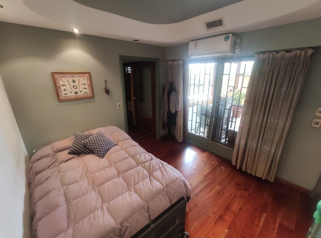 Hermoso Chalet en Venta - Morón 5