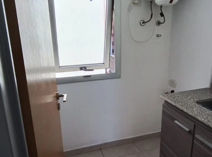 Departamento 2 Ambientes en 4º Piso al Frente con Cochera - Morón Centro 1