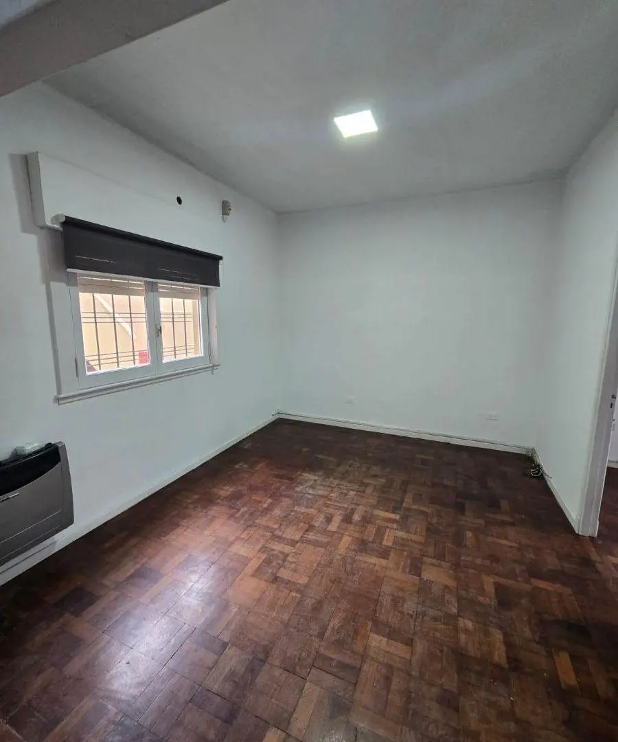 Casa 2 Dorm Quincho y Parrilla. Alquiler en Morón Centro 5