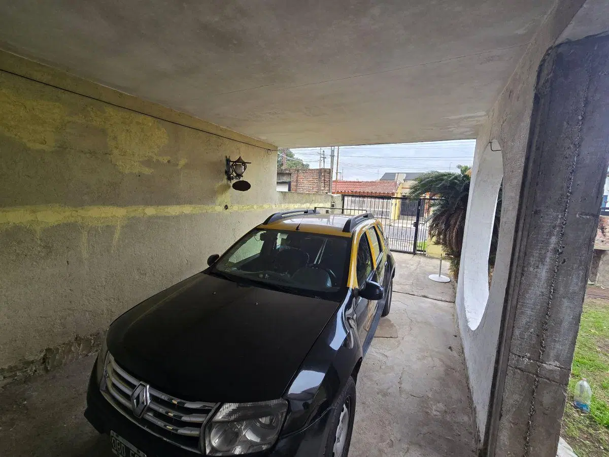 Casa Ph 70m2 Al Frente Con Cochera, Jardin y Baulera, Alquiler Moron Sur 3