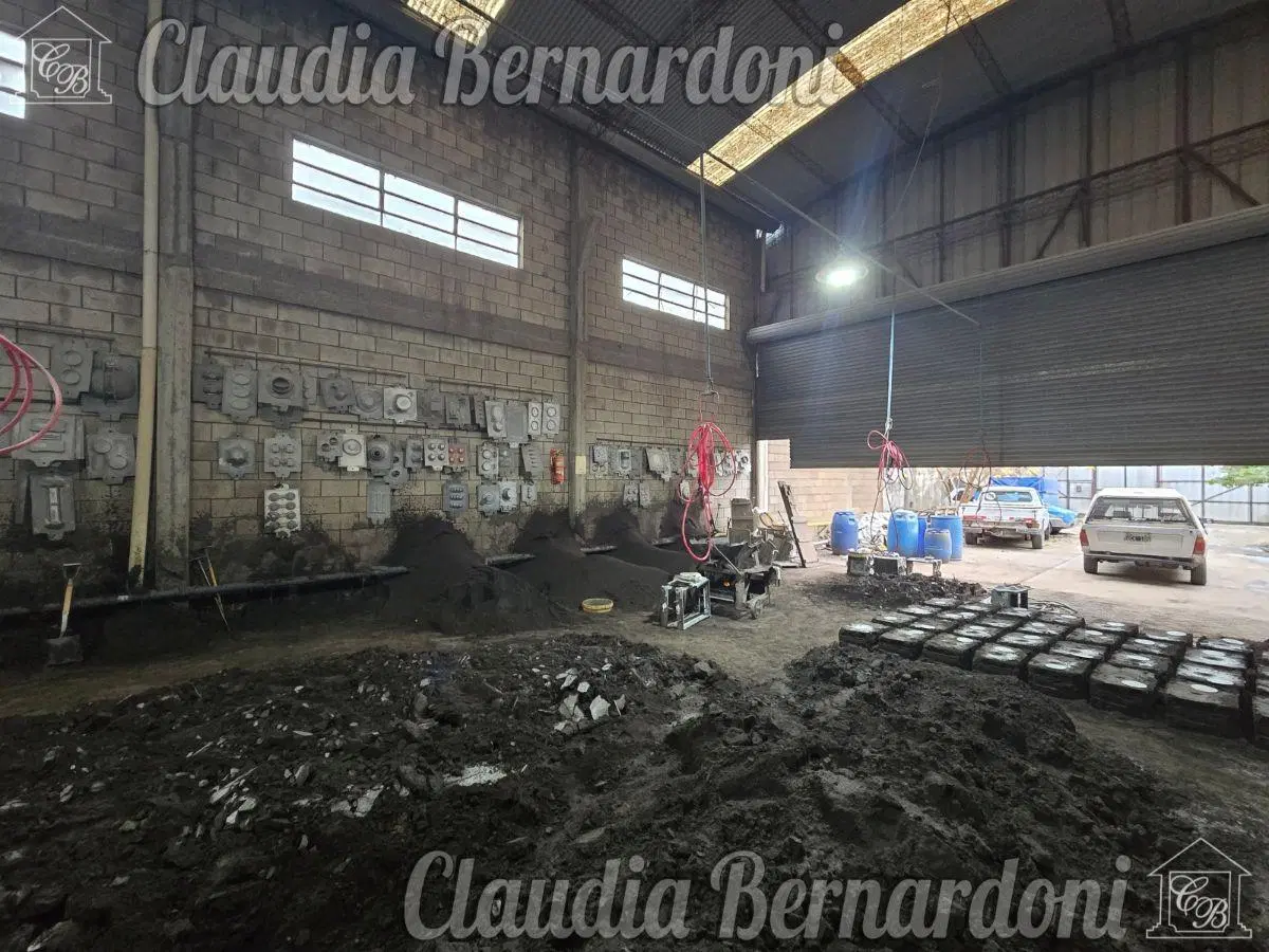 Galpon 200m2 Cubiertos Cercano Acceso Oeste 2