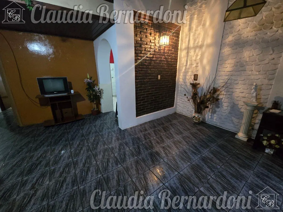 Casas en Moron Sur 3 Dormitorios Jardin Cochera 5