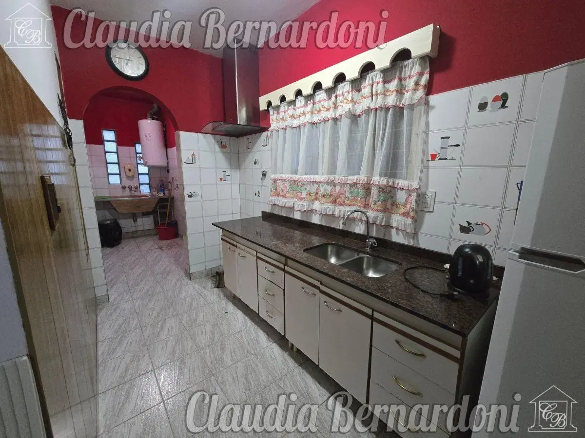 Casas en Moron Sur 3 Dormitorios Jardin Cochera 4
