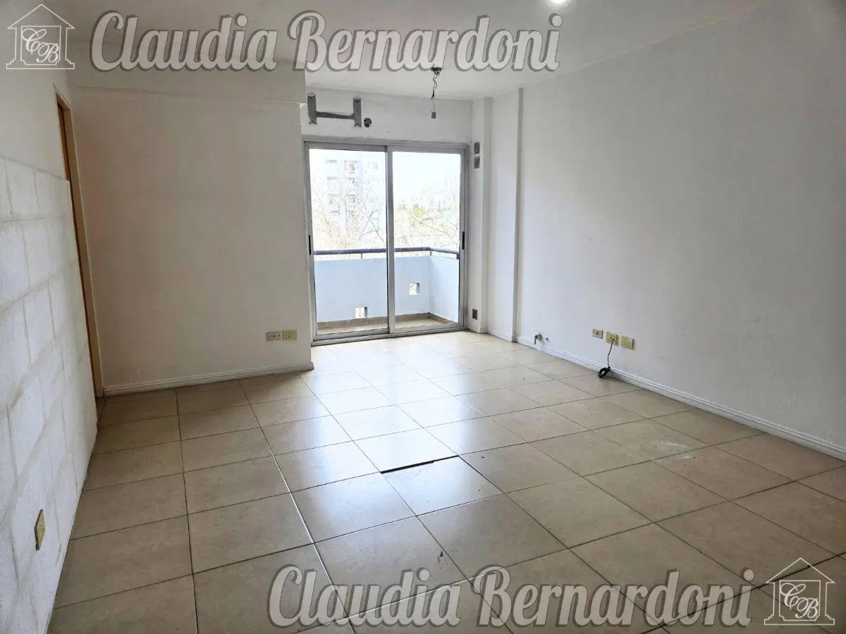 Depto. de 40 m² 2 Ambientes c/Balcón en alquiler en Morón 1