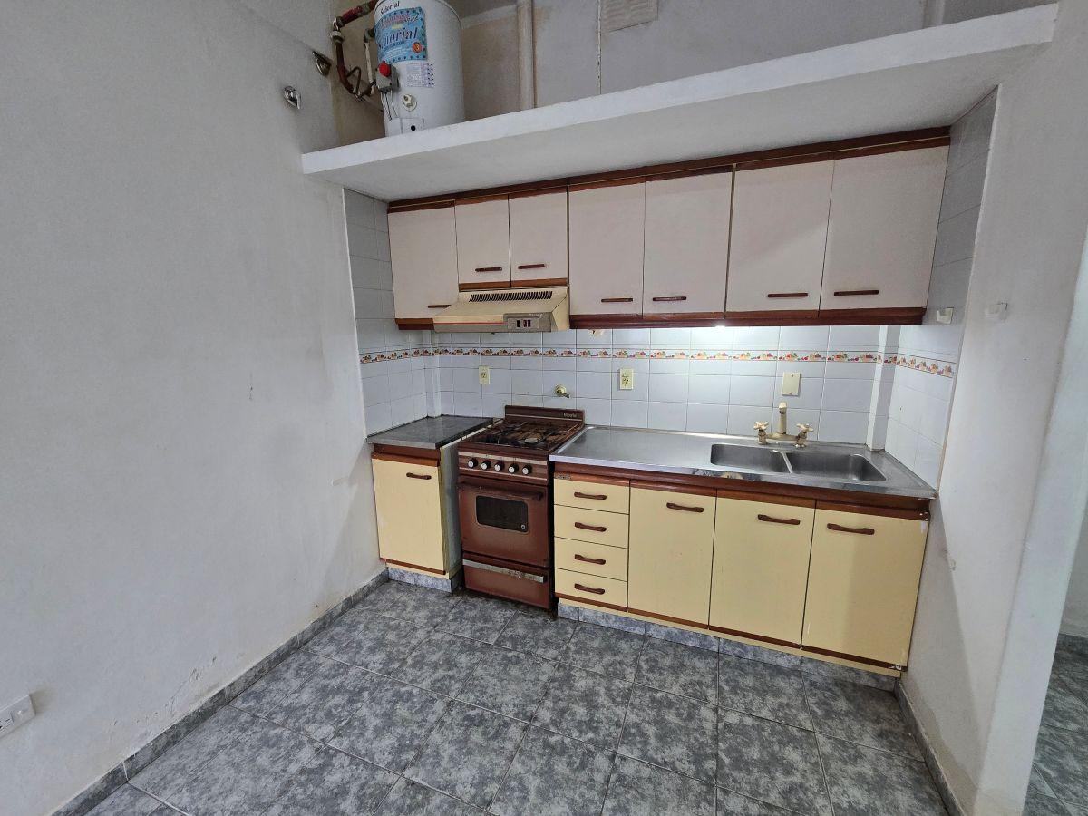 Foto de Depto ph con patio sin expensas Moron Sur, imagen 1