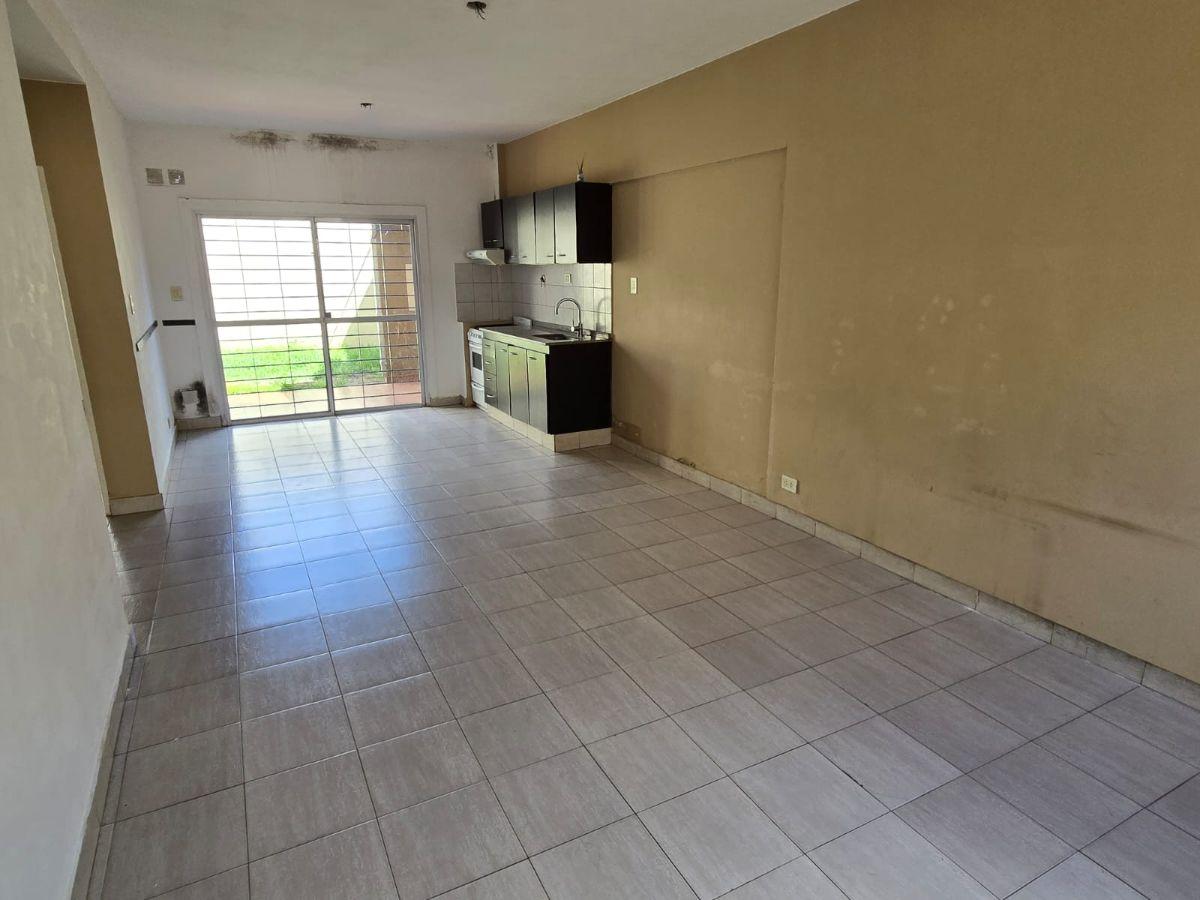 Foto de PH de 75 m², 3 Ambientes c/Patio y Jardin en alquiler en Morón Centro, imagen 5