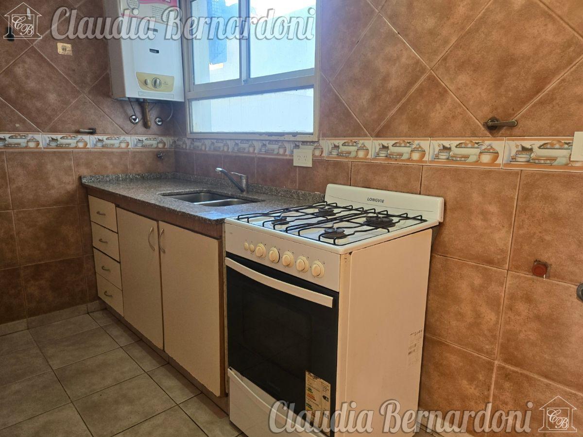 Foto de Depto 2 Amb Cocina Separada Luminoso, Moron Luminoso, imagen 4