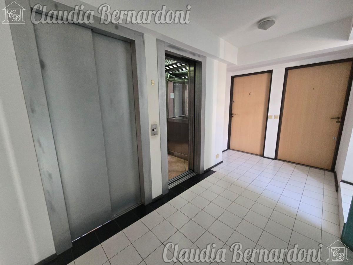 Foto de Departamento 2 Ambientes 45 m² Muy Amplio y Luminoso en Alquiler en, imagen 2