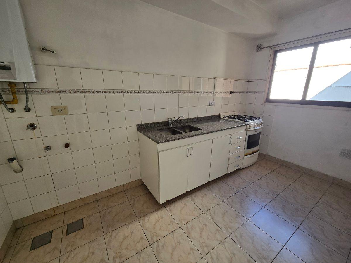 Foto de Amplio 2 Amb De Categoria Cocina Sep. Balcon, imagen 3