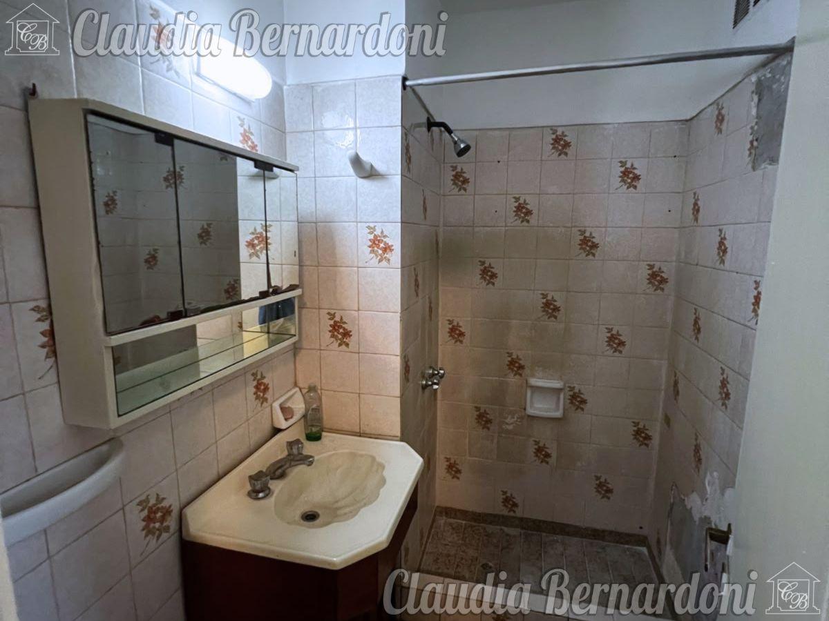Foto de Departamento 2 Ambientes de 30 m² en alquiler en Morón, Bajas Expensas!, imagen 5