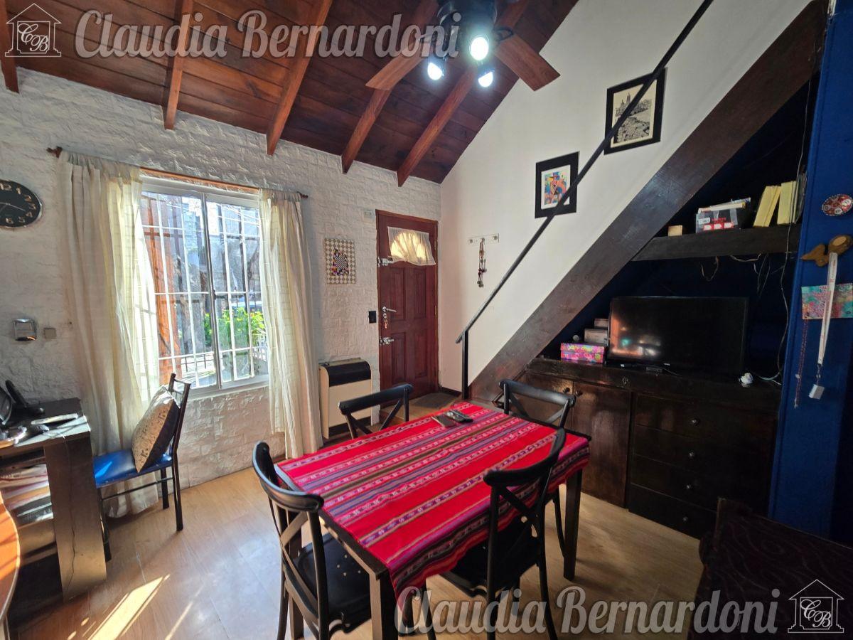 Foto de Duplex 2 amb y cochera Moron Centro, imagen 3