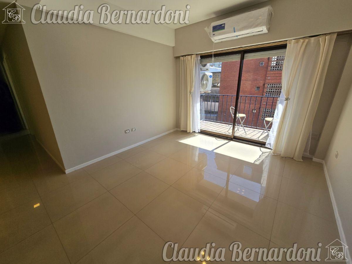 Foto de Departamento 3 Ambientes de 57 m² en Venta en Morón, imagen 2