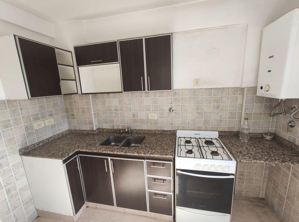 Foto de Monoambiente Luminoso cocina separada, imagen 2