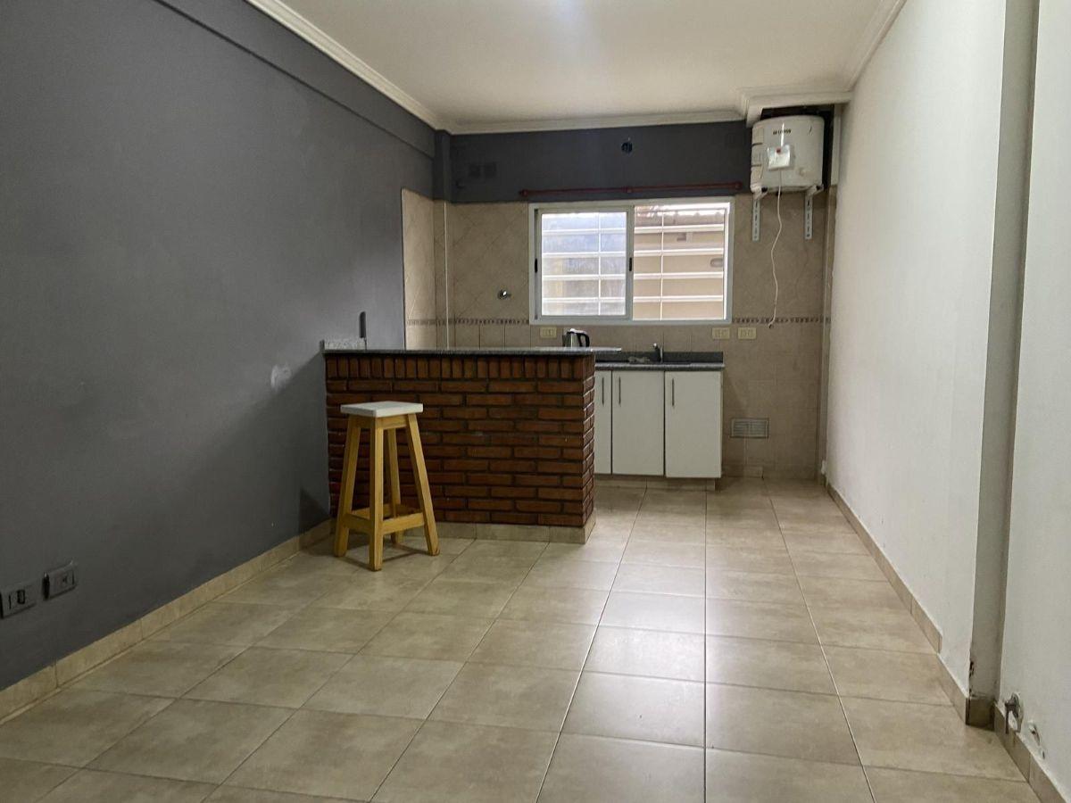 Foto de Depto 2 Ambientes con cochera, imagen 3