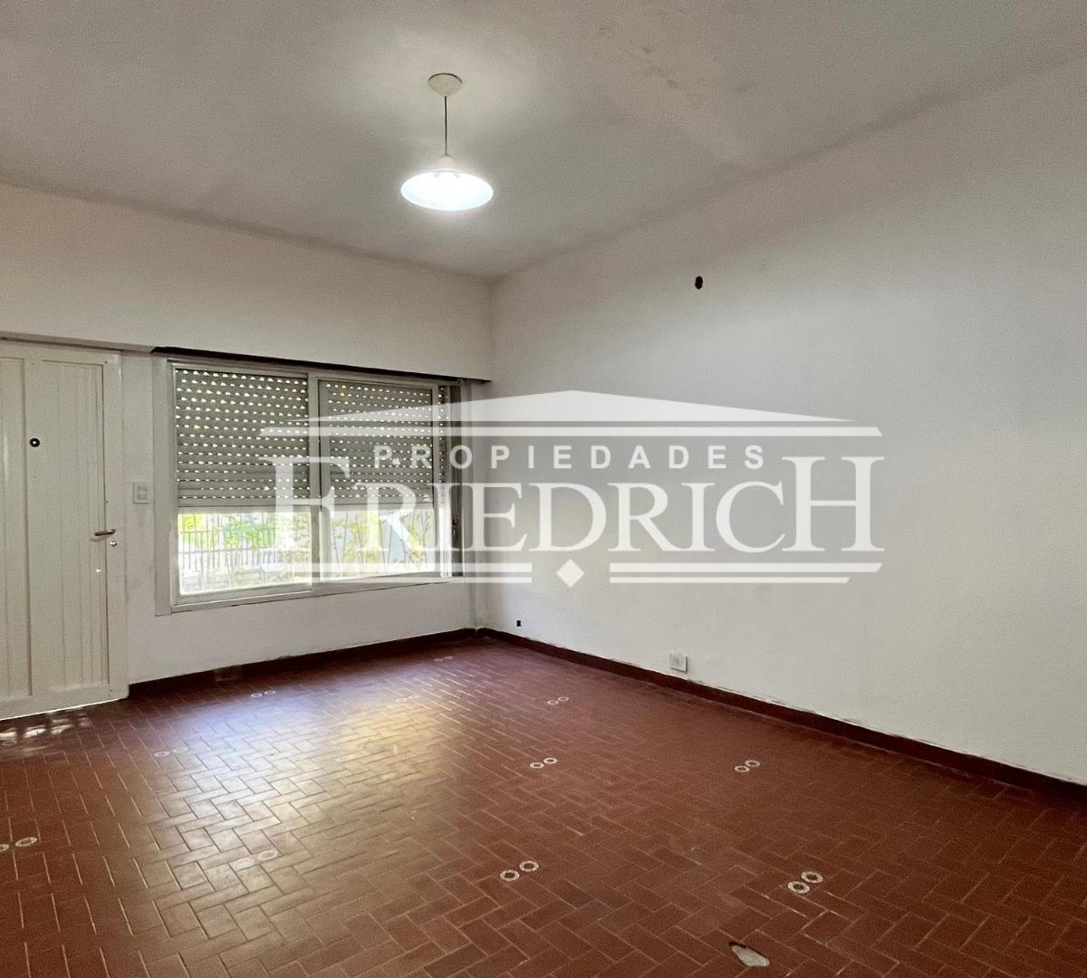 Casa de 3 Ambientes en Venta, Villa Tesei, Hurlingham 2