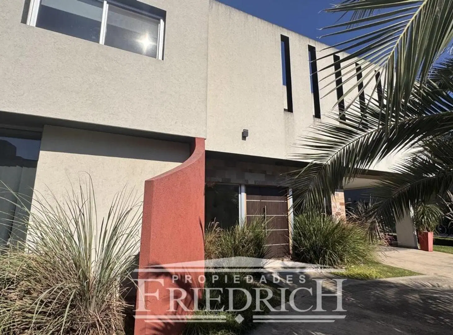 CASA EN VENTA   Weston  Moreno 5