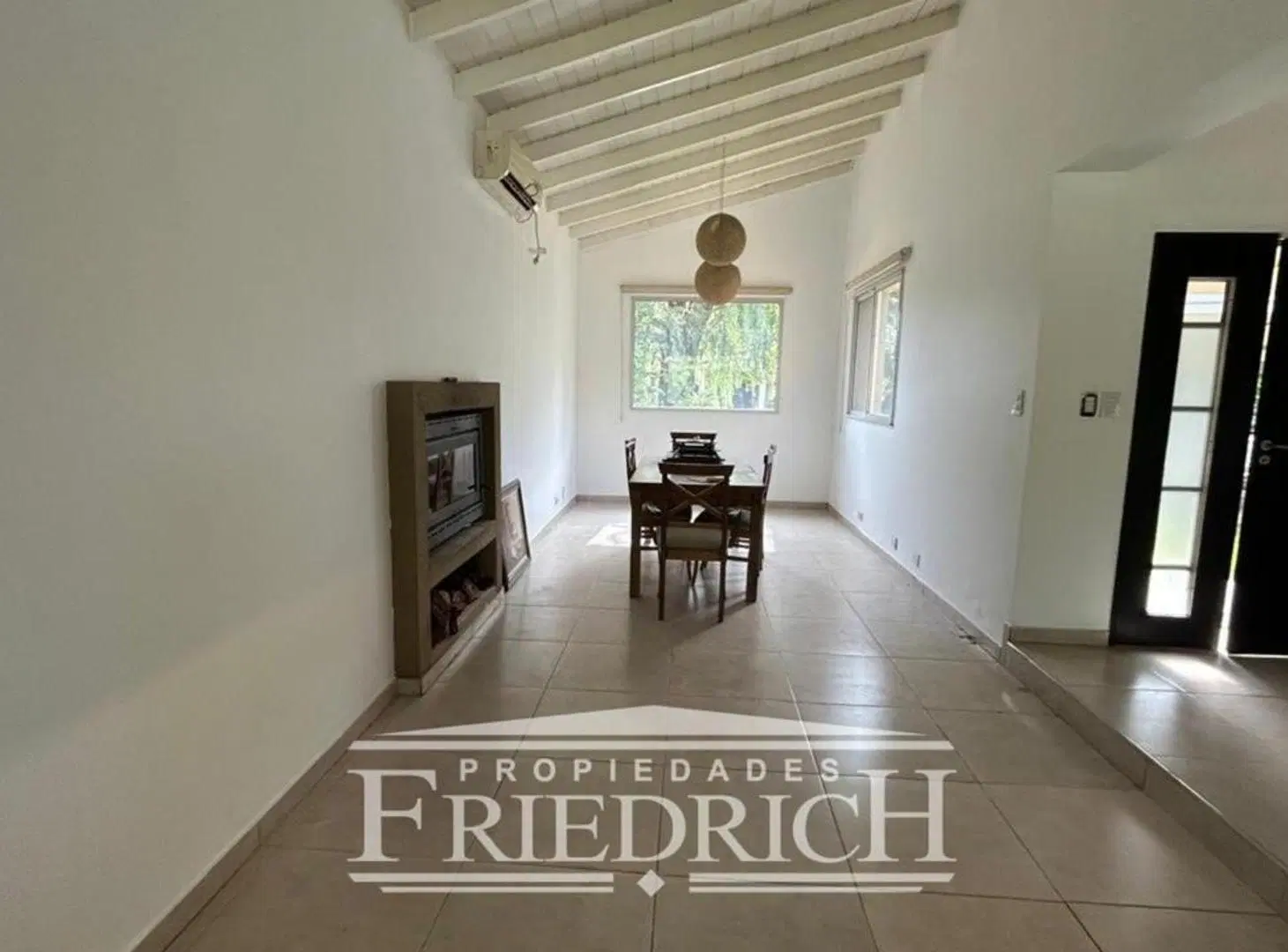 Casa en venta Haras Maria Elena 8