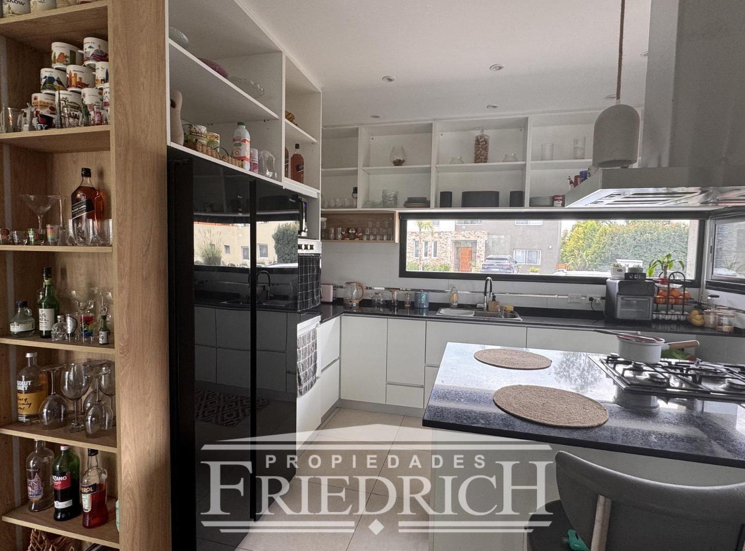 Foto de Casa en Venta en Alvarez del Bosque, MORENO, imagen 2