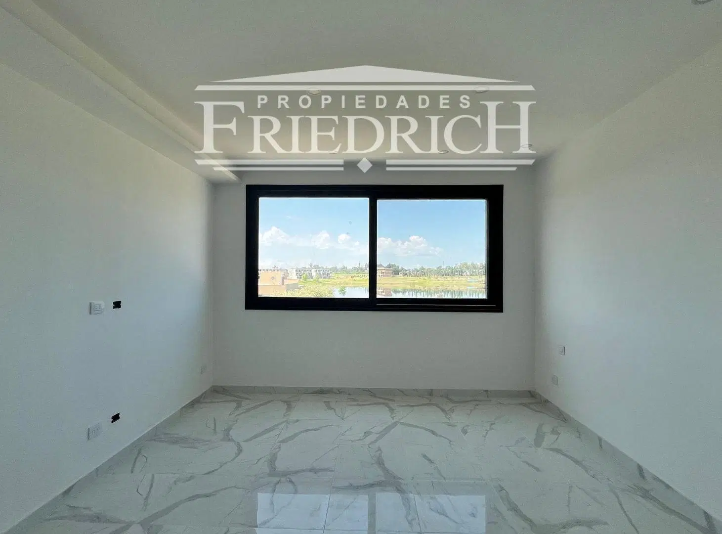 CASA EN VENTA - Barrio CERRADO LOS JUNCOS - LUJÁN 4