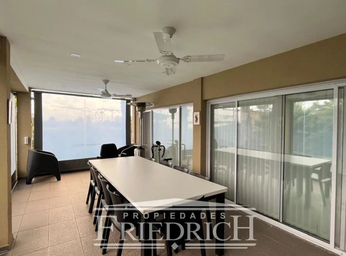 CASA EN VENTA CARDENAL DEL MONTE GRAL RODRIGUEZ 3
