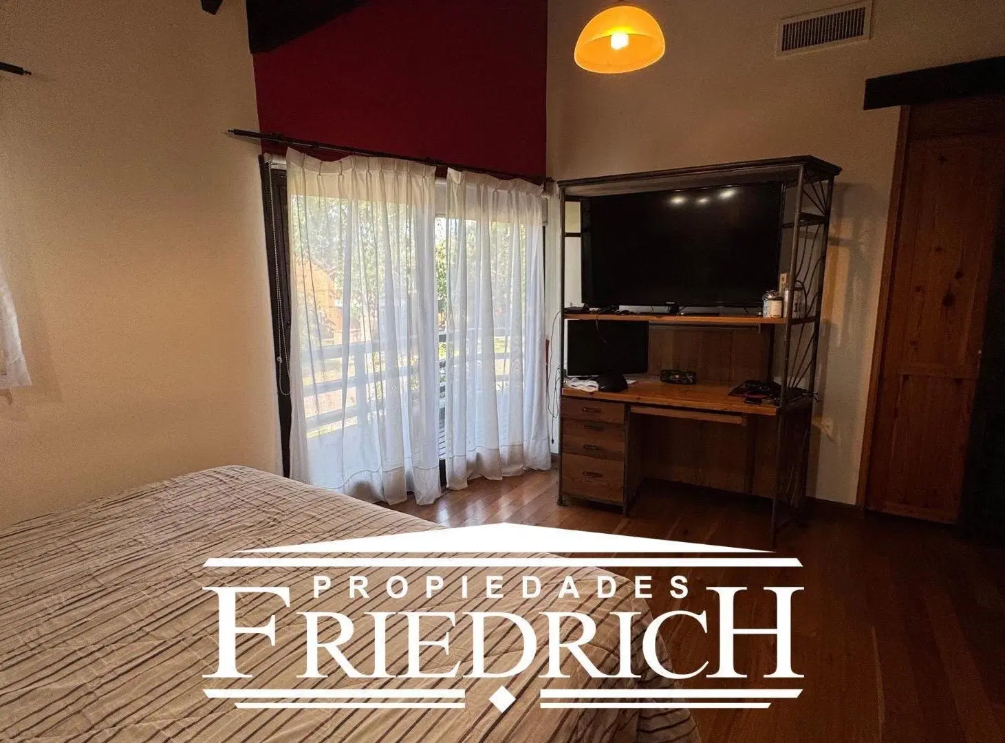 Casa en Venta en Campos de Álvarez 8