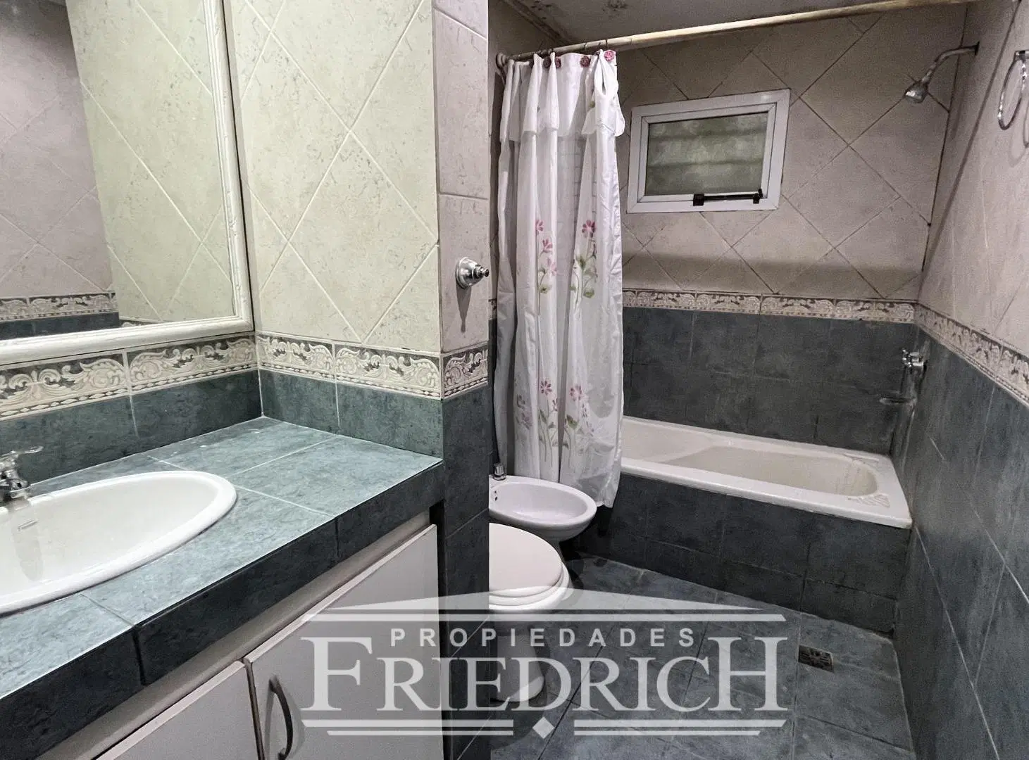 CASA EN VENTA - GENERAL RODRIGUEZ 4