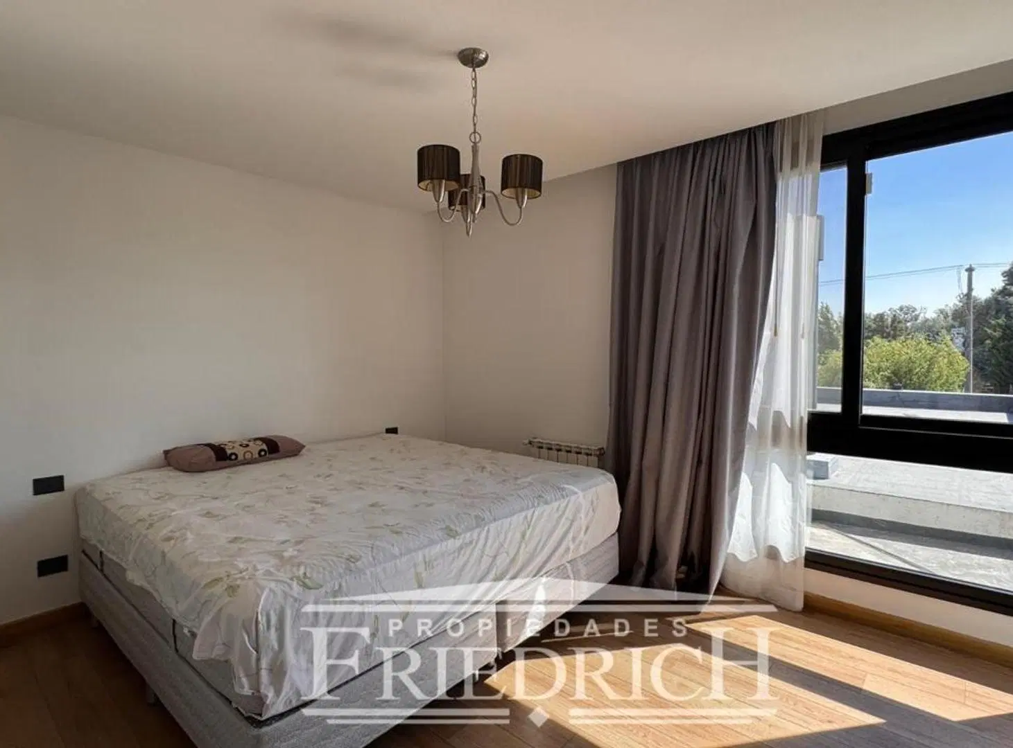 Casa en Alquiler - Comarcas de Lujan, Barrio San Roque 3