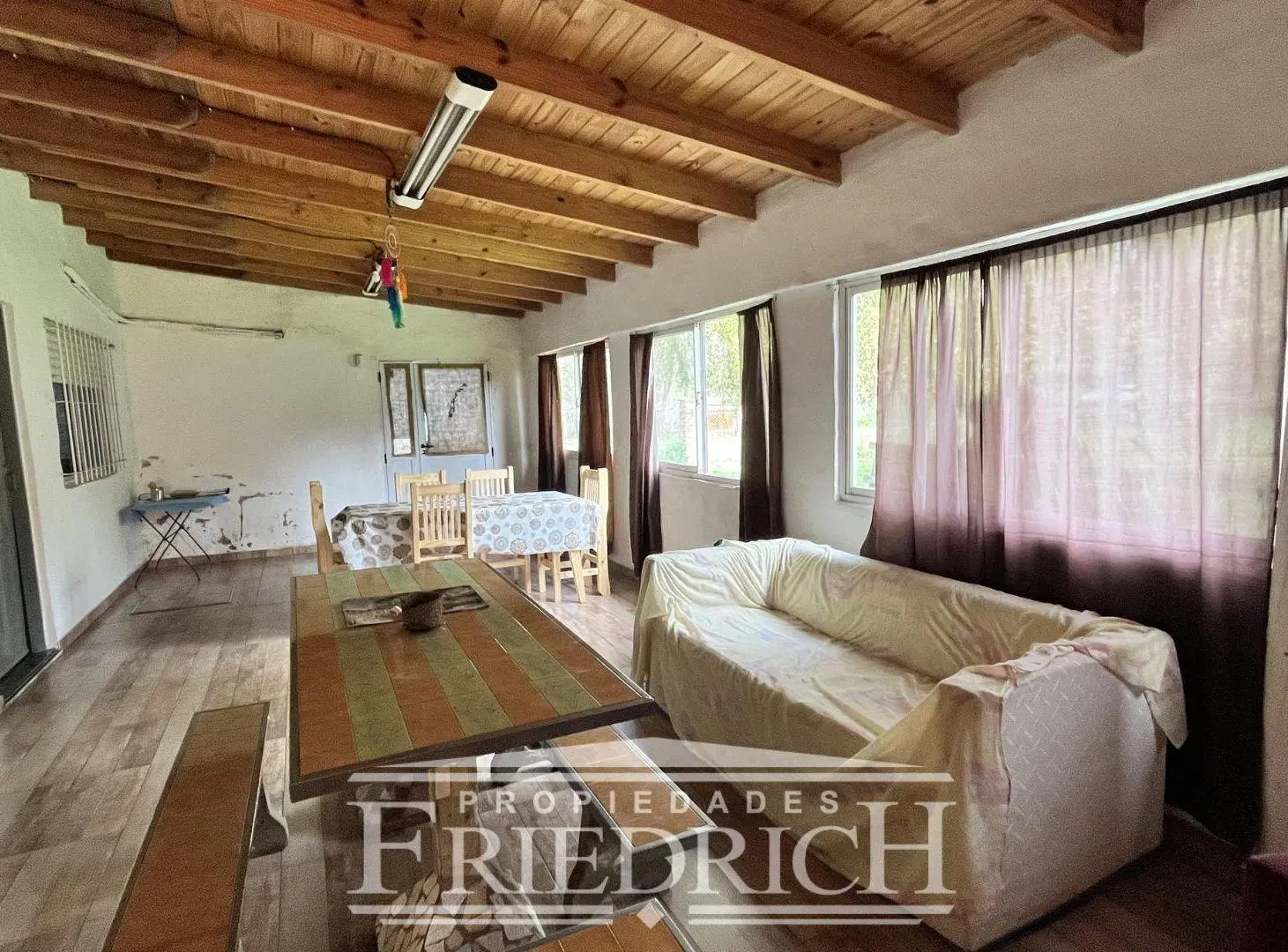 CASA EN VENTA EN GENERAL RODRIGUEZ 5
