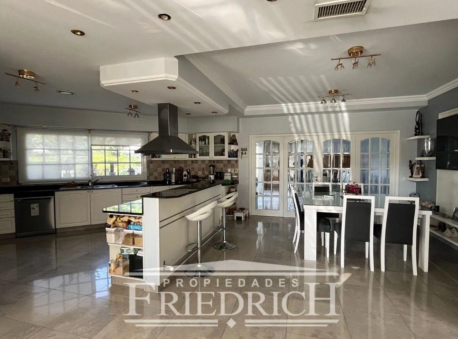 Casa en venta Country Club Banco Provincia 3