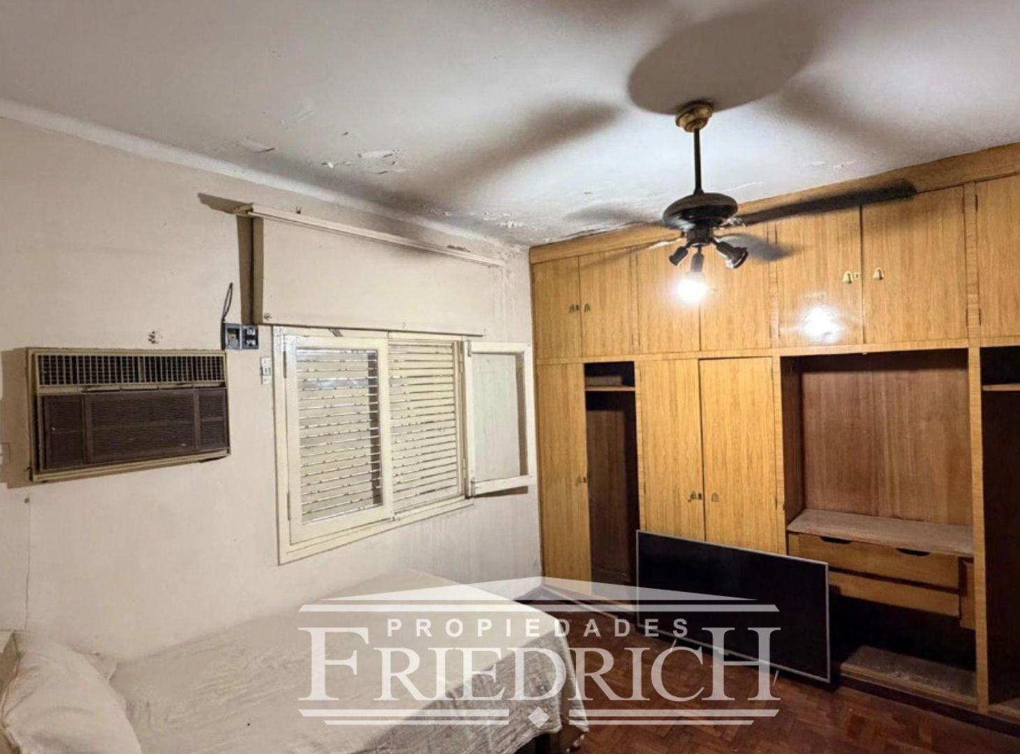 Foto de CASA EN VENTA - MORÒN - ACEPTA VEHICULO EN PARTE DE PAGO, imagen 5