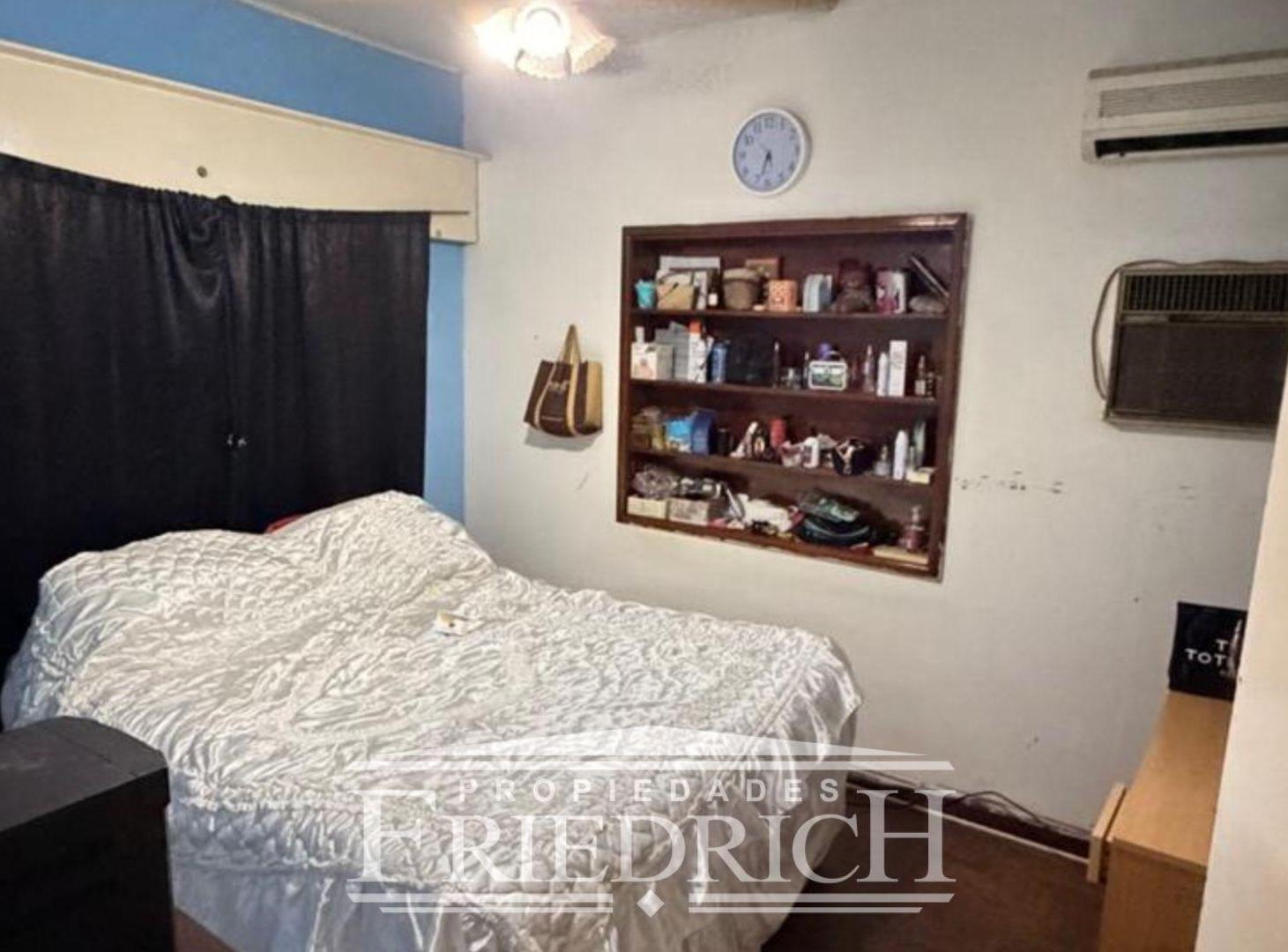 Foto de CASA EN VENTA - MORÒN - ACEPTA VEHICULO EN PARTE DE PAGO, imagen 3