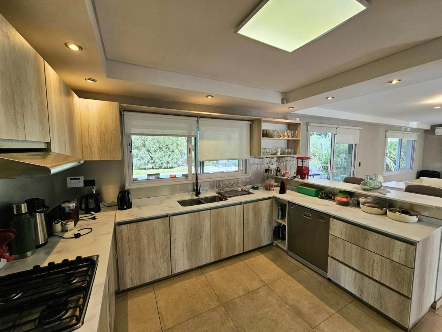 Foto de CASA EN ALQUILER BARRIO CERRADO WESTON, imagen 2