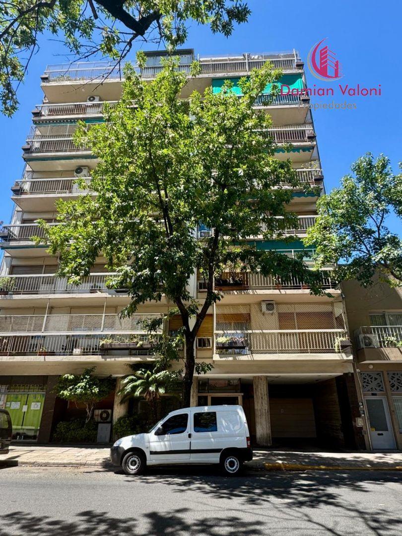 5 Ambientes con Balcon y Cochera 5